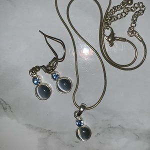 Necklace and earring set